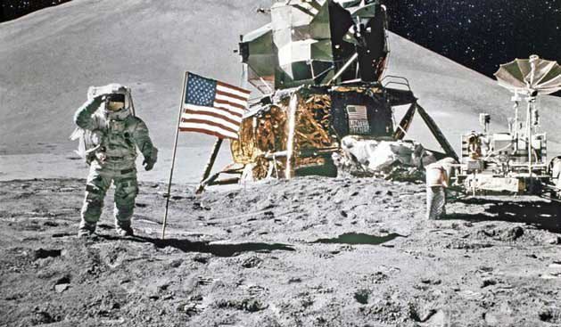  امریکا هیچ وقت نتوانست انسانی را روی کره ماه فرود بیاورد