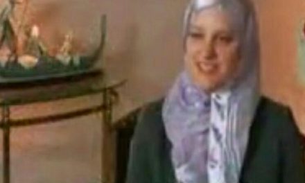 جنیفر بانوی تازه مسلمان آمریکایی