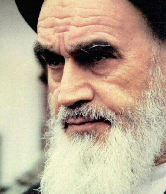 امام خمینی  یکوقت زلزله می‌