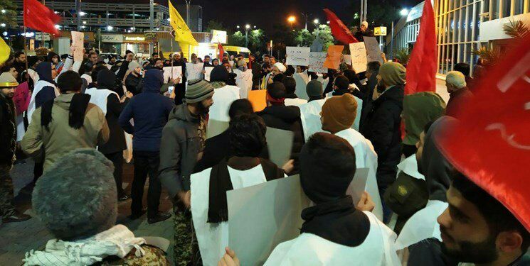 تحصن دانشجویان برای انتقام خون سردار سلیمانی در فرودگاه مهرآباد به شب سوم رسید