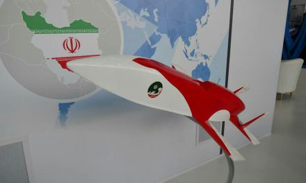 جدیدترین موشک کروز ساخت جمهوری اسلامی ایران با نام «مبین» به نمایش درآمد