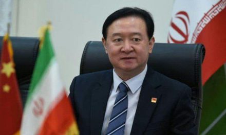 سفیر چین خطاب به جهانپور اخبا